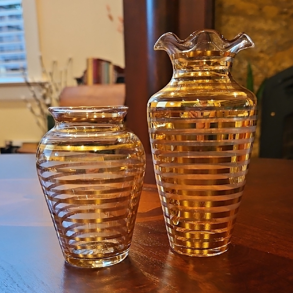 Elegant 22k Gold Striped Glass Bud Vases, Set of 2